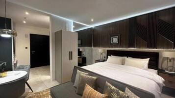 1 habitación, wifi y ropa de cama