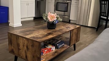 Micro-ondes, four, plaque de cuisson, lave-vaisselle