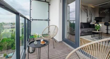 Soothing apartment with AC in charming Srodmiescie
