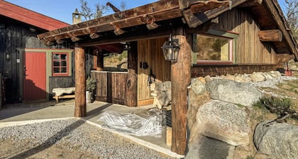 Amazing home in Tunhovd with sauna