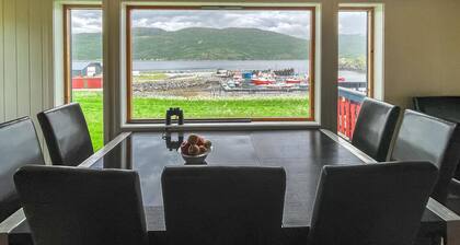 Lovely home in Kongshus with sauna