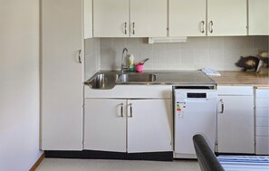 Réfrigérateur, four, plaque de cuisson, lave-vaisselle
