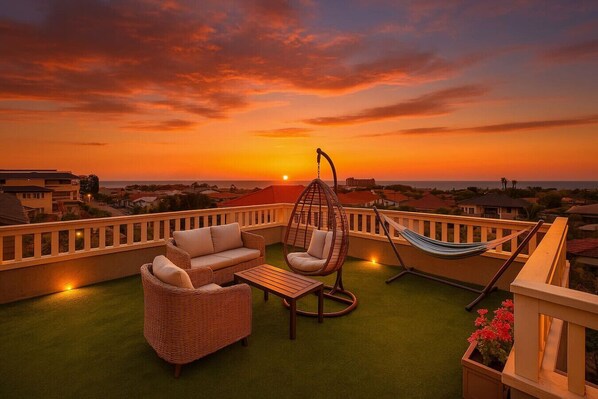 Property grounds - Spacious Island Retreat • AC • WD • Parking • WiFi (Kapolei)