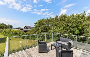 Terrace/patio - 3 bedroom beautiful home in Tarm (Tarm)