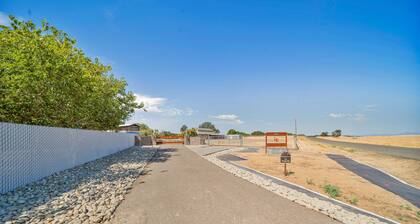 Modern Ranch Cottage | Red Bluff