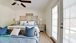 4 bedrooms, iron/ironing board, free WiFi, bed sheets - Heated Pool - Grill  Family Fun - Near Anna Maria (Bradenton)