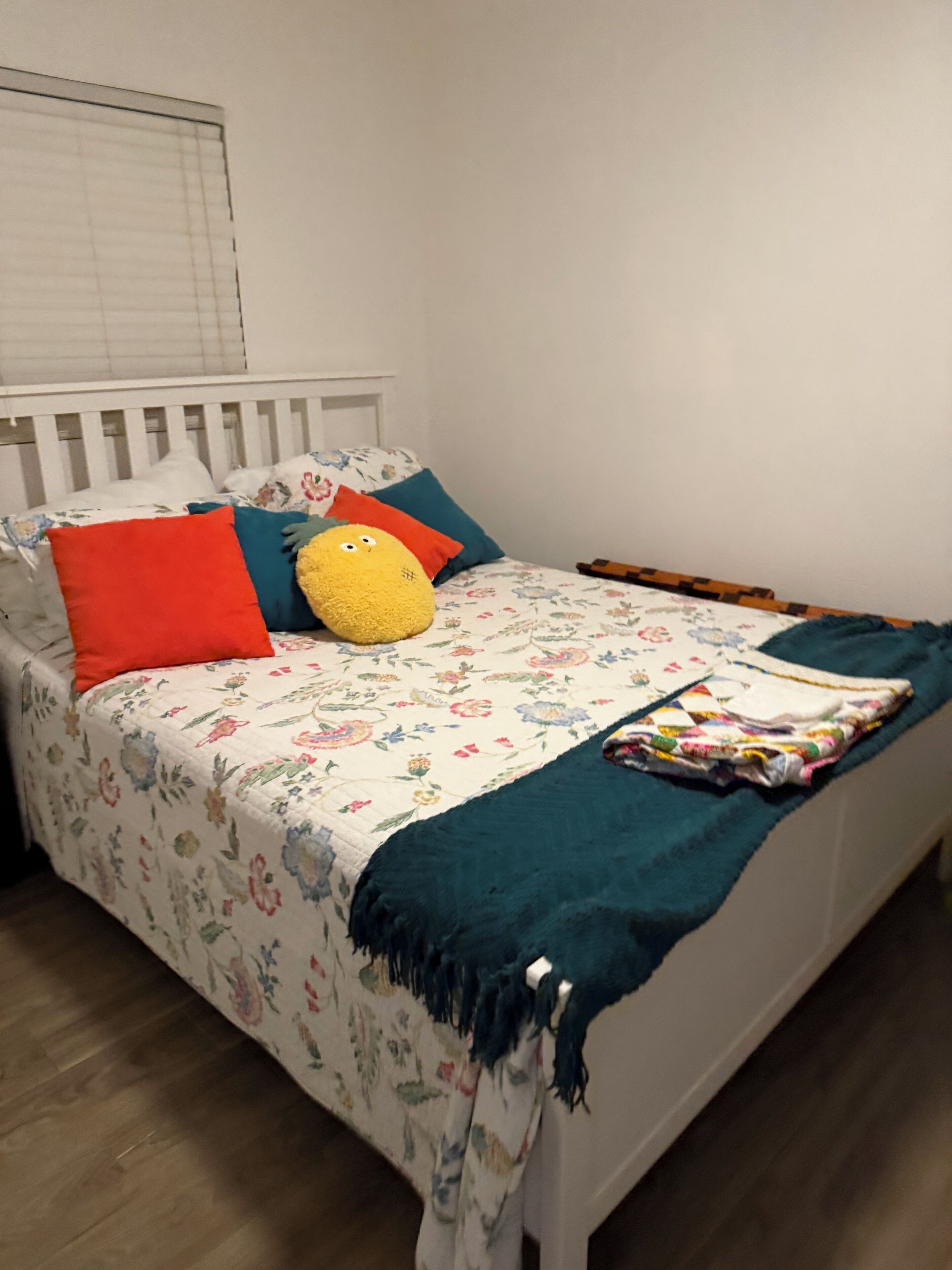 3 soverom, strykejern/-brett, wi-fi (inkludert) og sengetøy