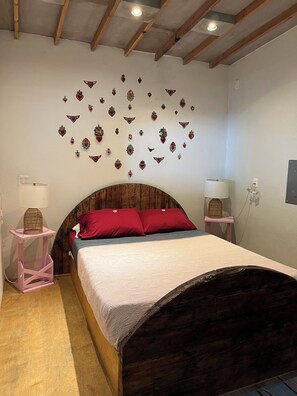 1 bedroom, bed sheets