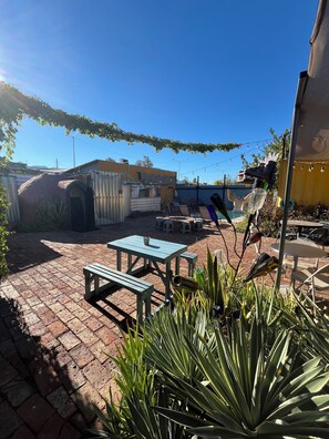 屋外ダイニングエリア