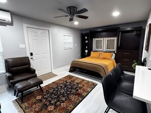 1 dormitorio, tabla de planchar con plancha, wifi gratis y ropa de cama