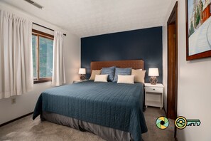 3 soverom, skrivebord, wi-fi (inkludert) og sengetøy