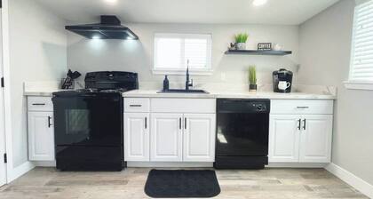 Cozy one-bedroom home located in central Visalia, California
