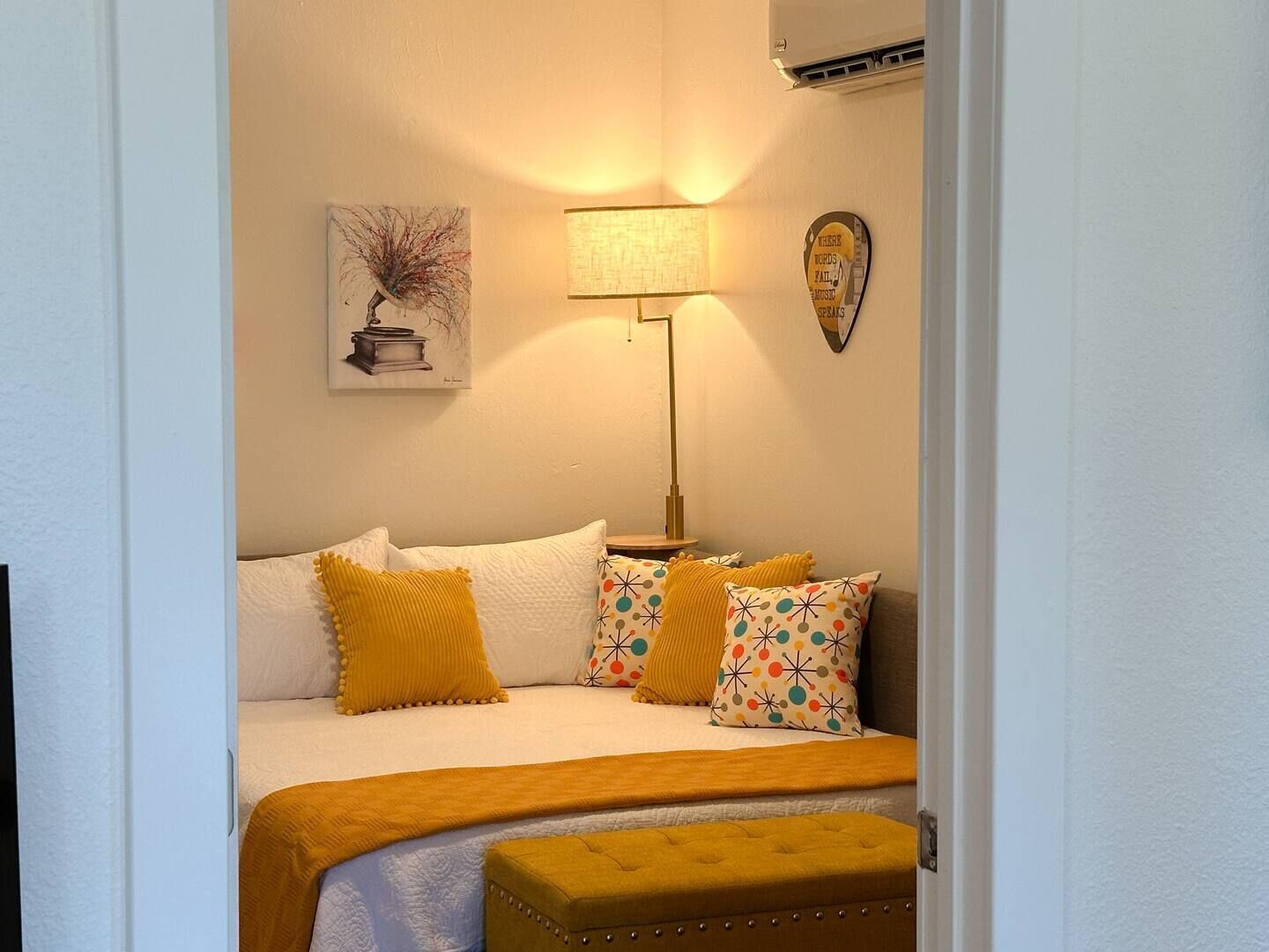 Desk, iron/ironing board, free WiFi