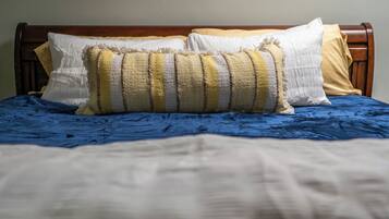 1 chambre, fer et planche à repasser, Wi-Fi gratuit, draps fournis