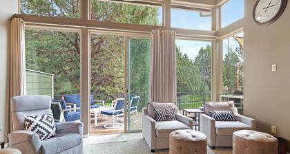 Brighter Days - Hot Tub! Fantastic Escape! Resort Amenities!