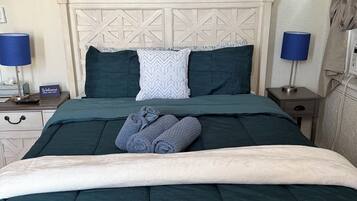 1 bedroom, iron/ironing board, free WiFi, bed sheets