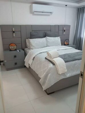 Desk, free WiFi, bed sheets