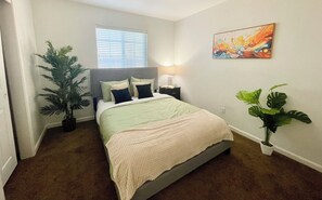 2 dormitorios, escritorio, tabla de planchar con plancha y wifi gratis