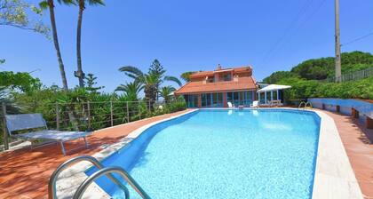 Villa Terra Di Luce, Mediterranean Charm