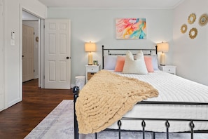 3 chambres, fer et planche à repasser, Wi-Fi gratuit, draps fournis