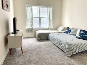 4 bedrooms, WiFi, bed sheets