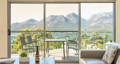 Deja Blue 1 - Freycinet