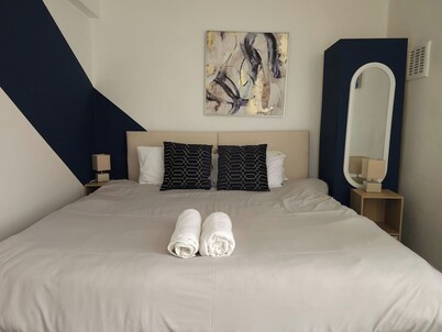 5BR House-Sleeps 10-Close to CC