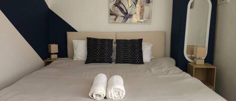 5 間睡房、熨斗/熨衫板、免費 Wi-Fi、床單