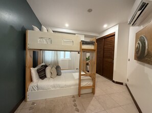 2 bedrooms, desk, iron/ironing board, travel crib