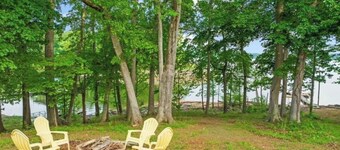 Dockside Dreamz #1 w/beach and dock - Close to Clarksville and Bluestone launch