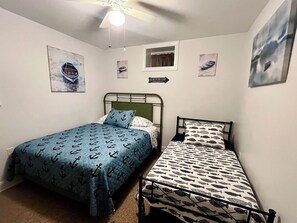 WiFi, bed sheets