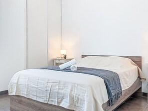 3 bedrooms, Internet