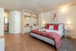 1 quarto, ferros/tábuas de passar roupa, berço de viagem, Wi-Fi