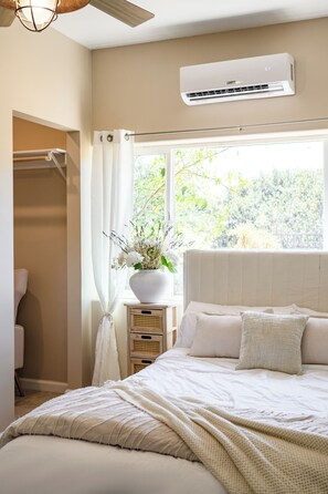 2 عدّة غرف نوم ومكواة/لوح كي وواي فاي