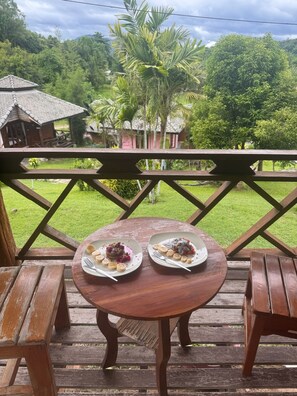 In-room dining - The Nest Pai Love Resort (Pai)