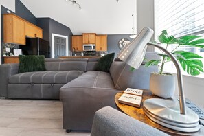 Smart TV, books