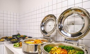 Desayuno de autoservicio incluido todos los días