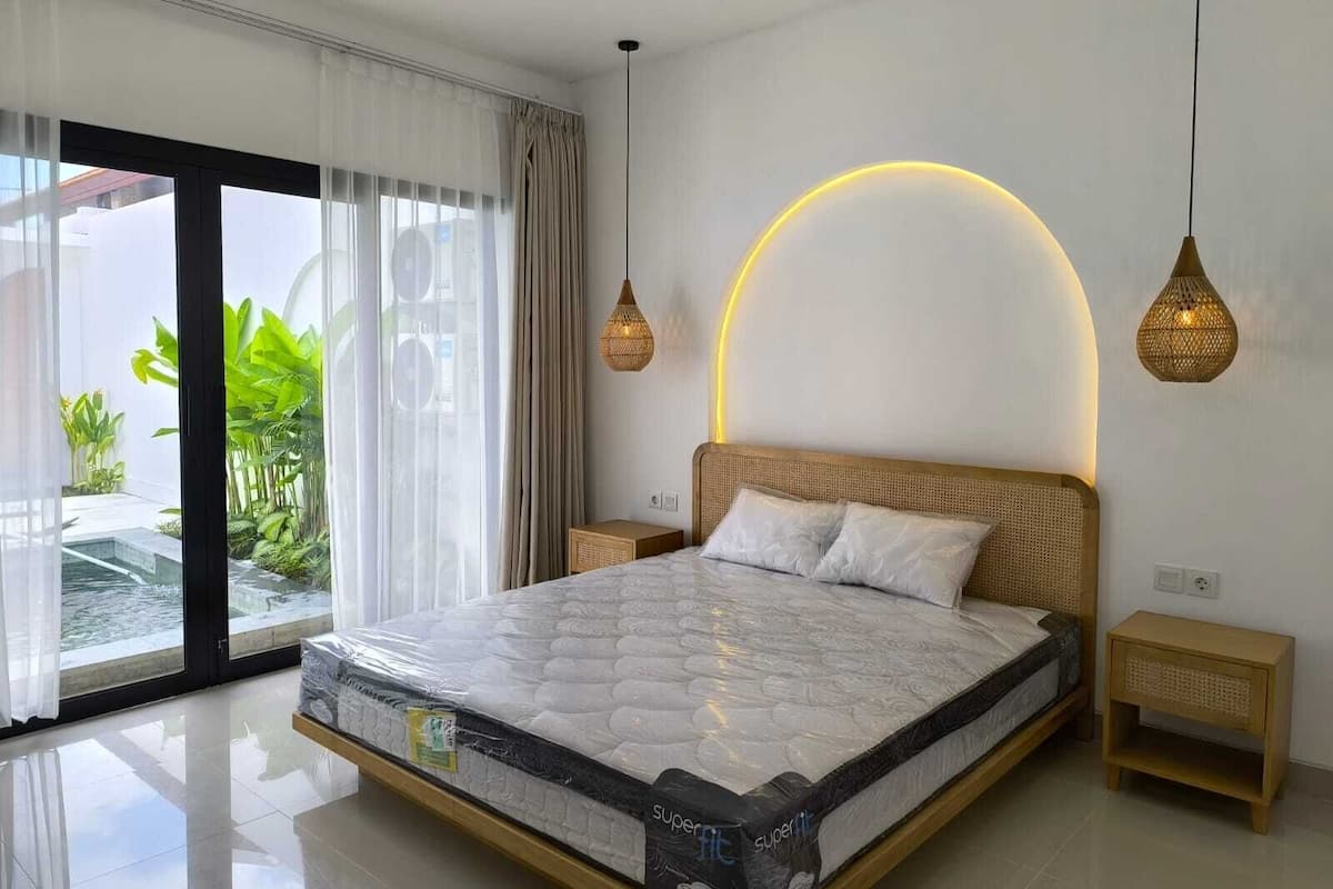 Villa, 2 Bedrooms, Private Pool | Free WiFi, bed sheets