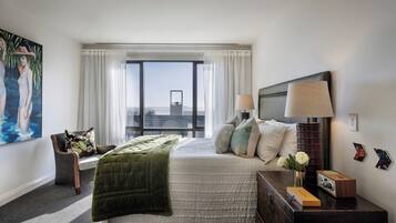 3 bedrooms, desk, iron/ironing board, WiFi