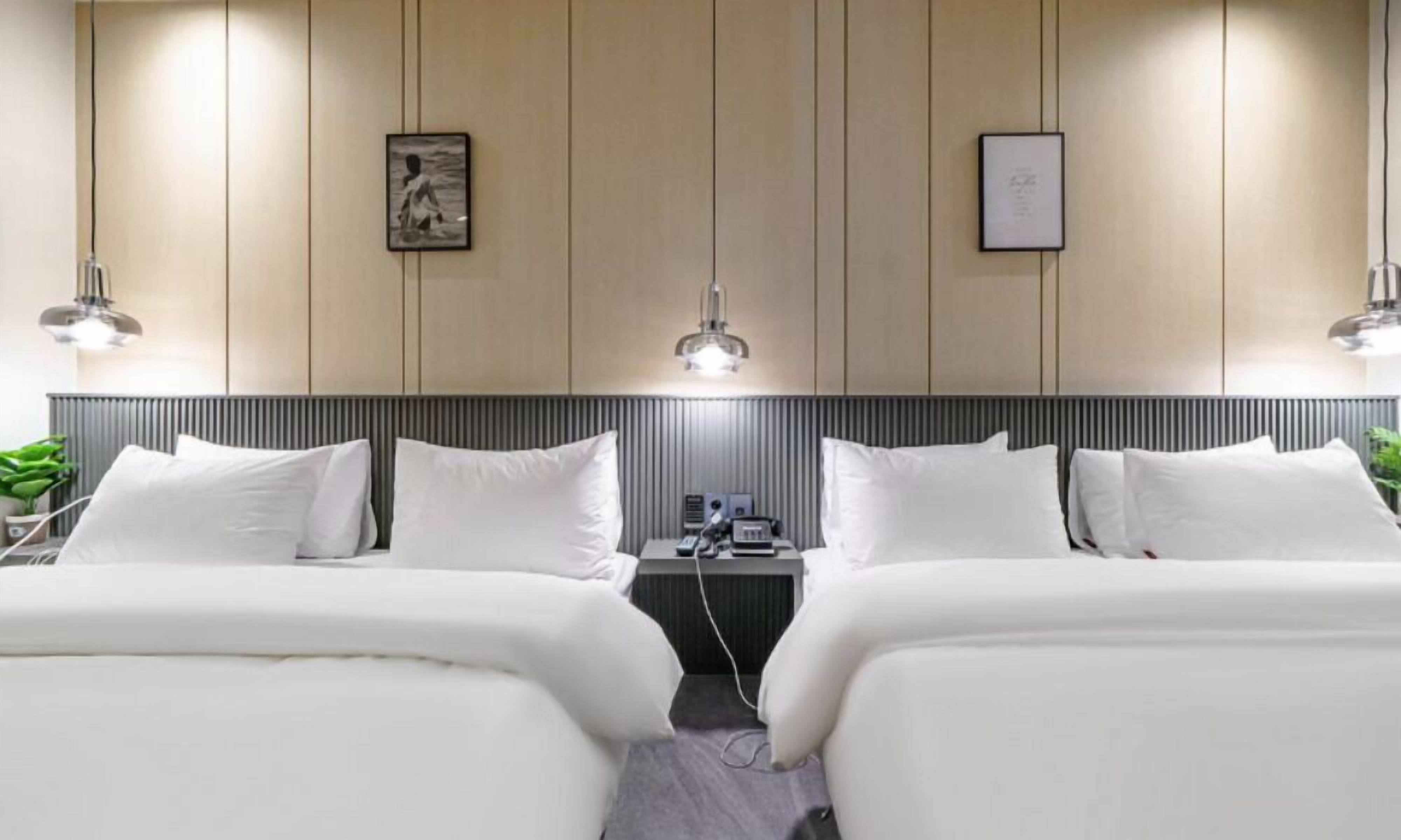 Club Room | Free WiFi