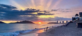 Apartamento Cómodo Para 6 Personas en Centro Histórico y Playa Olas Altas