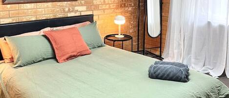 1 غرفة نوم ومكتب ومكواة/لوح كي وواي فاي