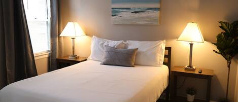 3 bedrooms, iron/ironing board, WiFi, bed sheets
