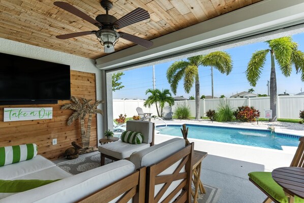 Outdoor pool, a heated pool