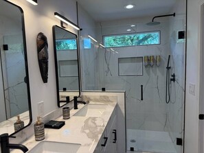 Shower, towels