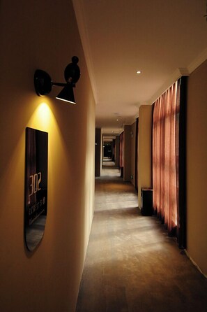 Interior - Qing Niao Yi Shu Hotel (Kunming)