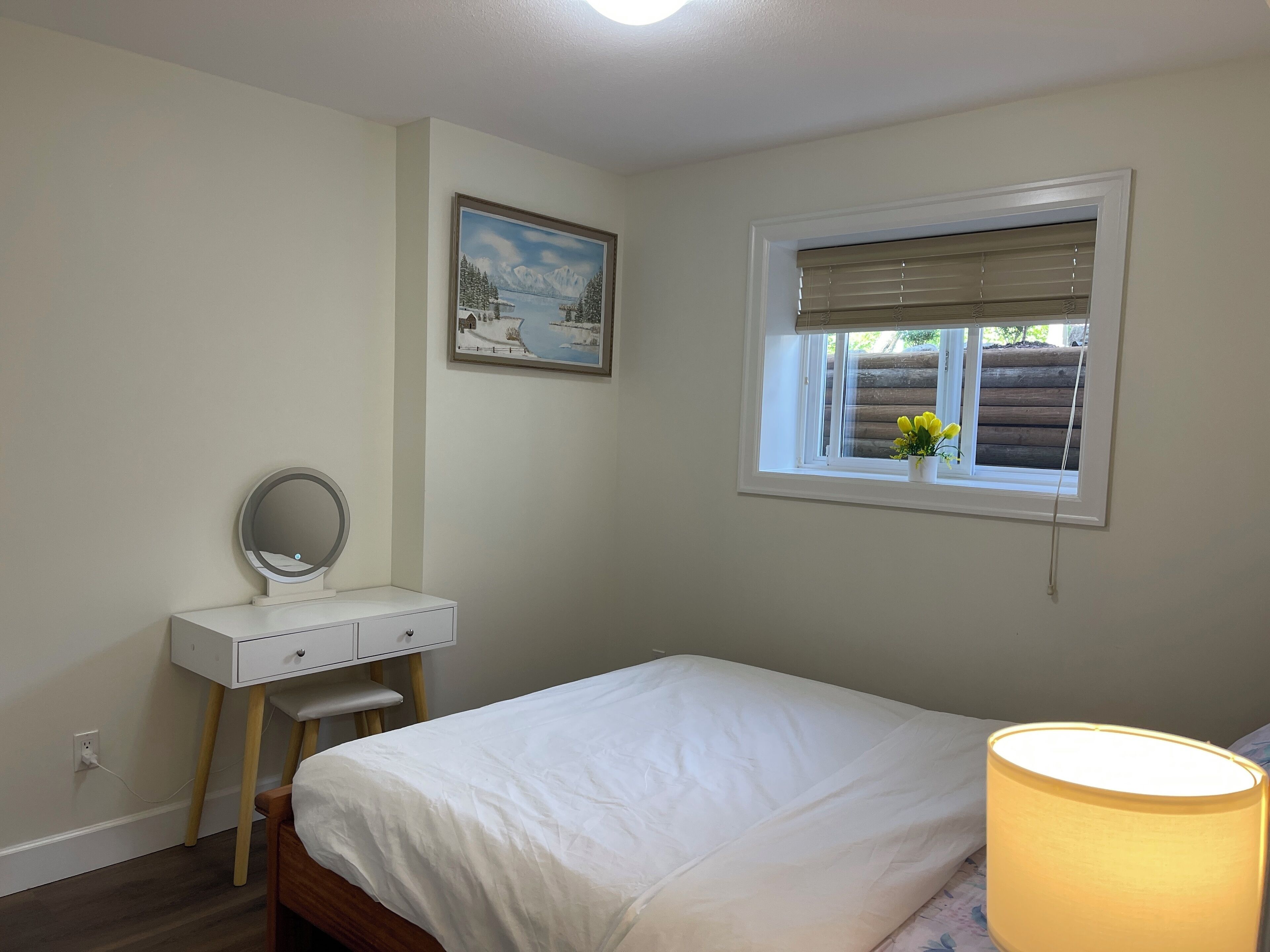 2 bedrooms, iron/ironing board, WiFi