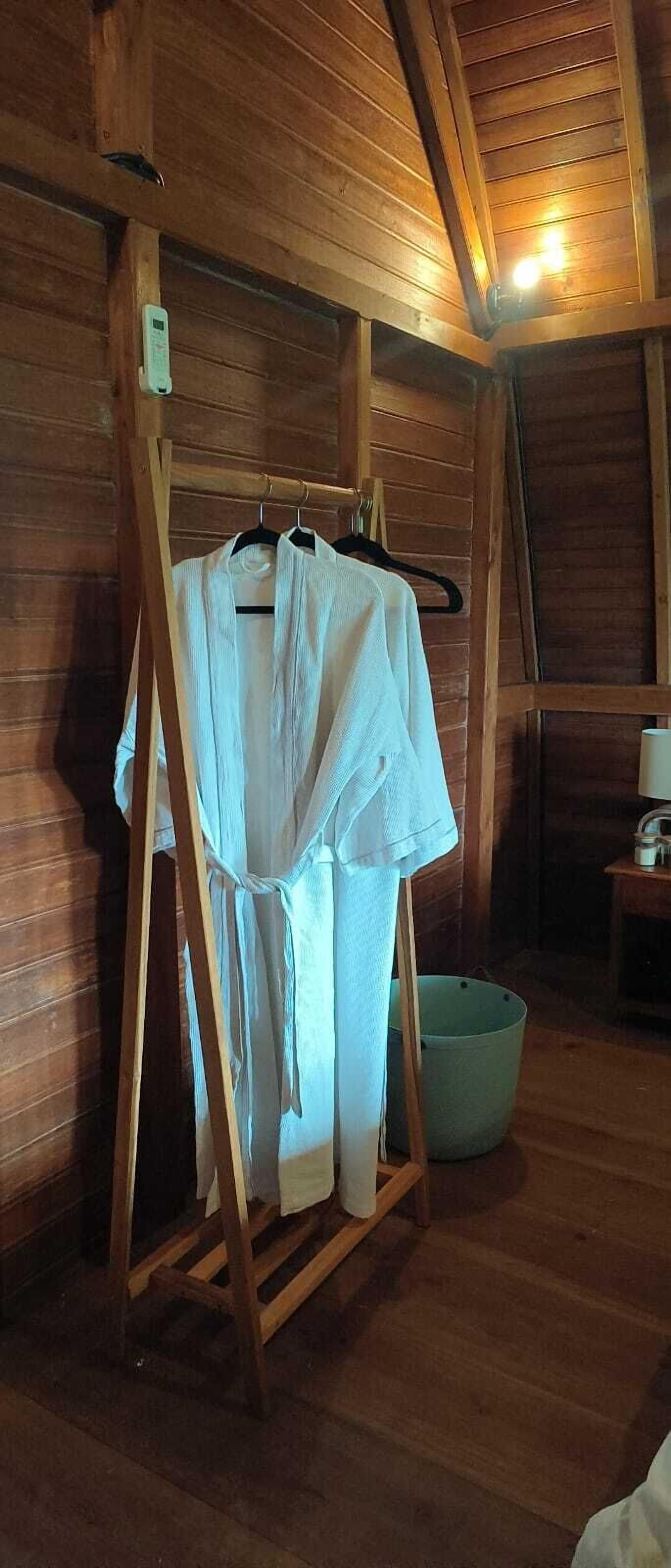 房內夾萬、遮光窗簾/窗簾、隔音