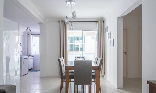 Dining - 2-bed Apt w/ BBQ - Downtown Bombinhas Caa103 (Bombinhas)