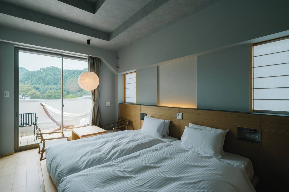 Superior Twin Room, Non Smoking | In-room safe, blackout drapes, iron/ironing board, free WiFi